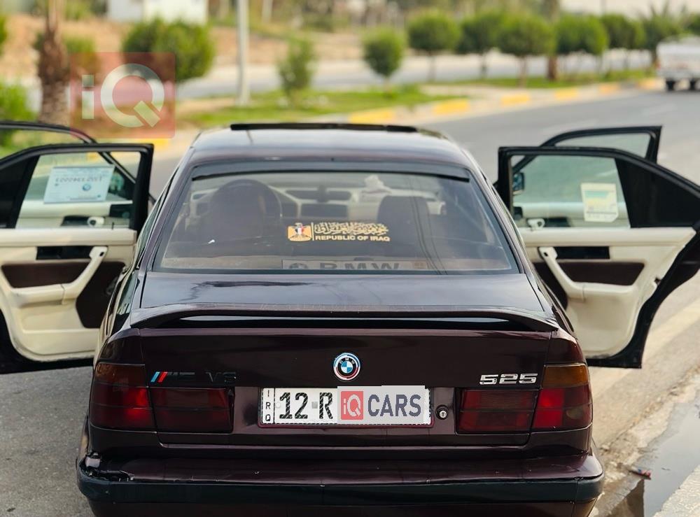 بی ئێم دەبڵیو سیریەس 5